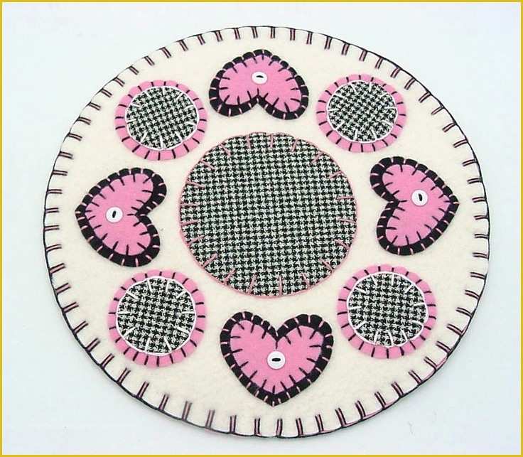 Free Penny Rug Templates Of 105 Best Images About Candle Mats On Pinterest
